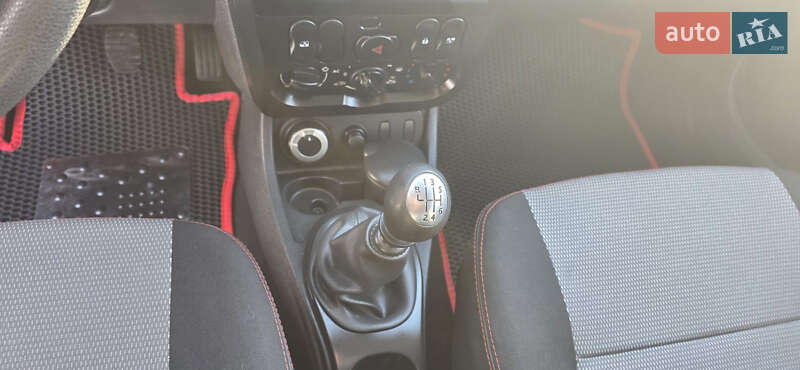 Позашляховик / Кросовер Dacia Duster 2013 в Новоархангельську