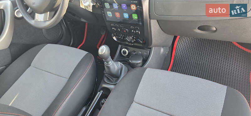 Позашляховик / Кросовер Dacia Duster 2013 в Новоархангельську