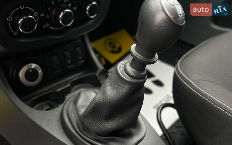 Позашляховик / Кросовер Dacia Duster 2014 в Мукачевому