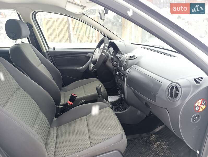 Внедорожник / Кроссовер Dacia Duster 2013 в Звягеле