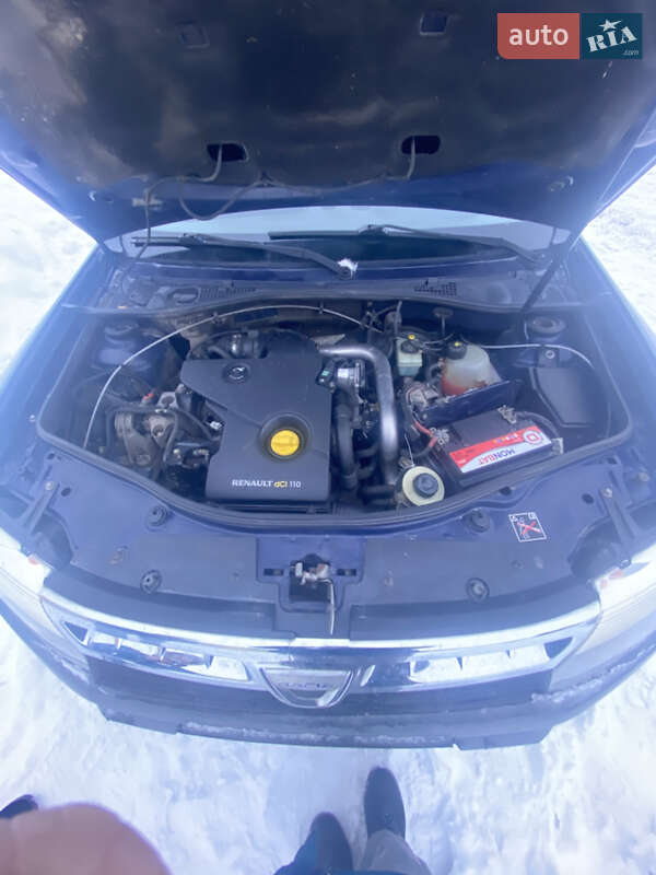 Позашляховик / Кросовер Dacia Duster 2010 в Києві