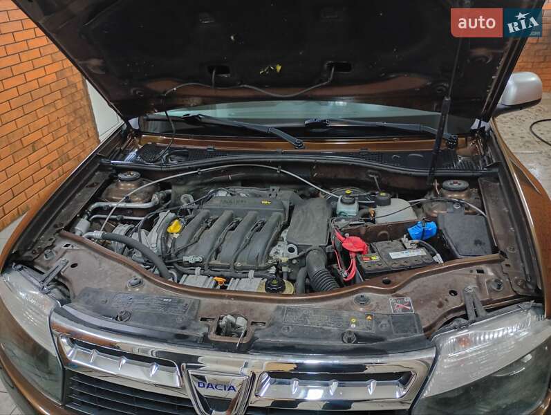 Позашляховик / Кросовер Dacia Duster 2012 в Ромнах