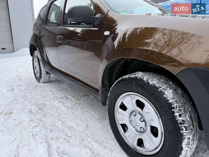 Позашляховик / Кросовер Dacia Duster 2011 в Луцьку