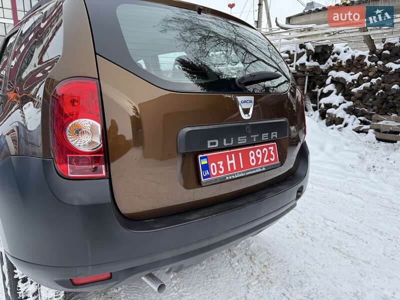 Позашляховик / Кросовер Dacia Duster 2011 в Луцьку