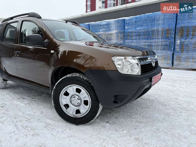 Позашляховик / Кросовер Dacia Duster 2011 в Луцьку