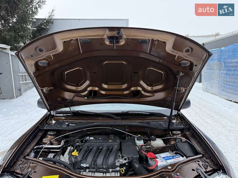 Позашляховик / Кросовер Dacia Duster 2011 в Луцьку