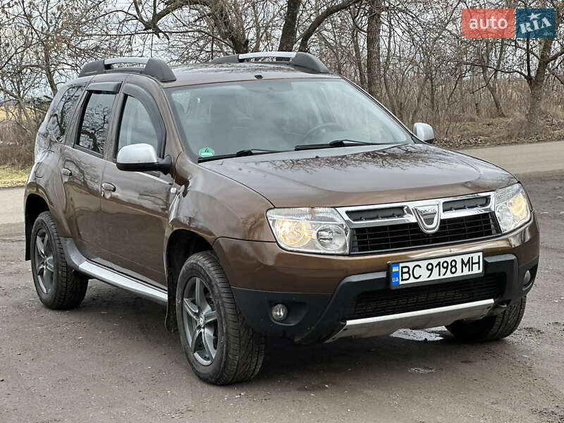 Внедорожник / Кроссовер Dacia Duster 2011 в Новом Буге