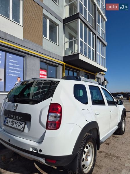 Позашляховик / Кросовер Dacia Duster 2014 в Бучі
