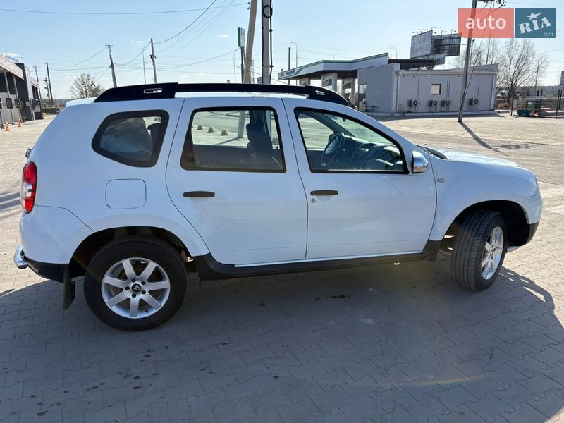 Позашляховик / Кросовер Dacia Duster 2015 в Києві
