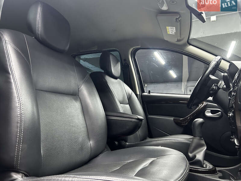 Внедорожник / Кроссовер Dacia Duster 2012 в Черновцах