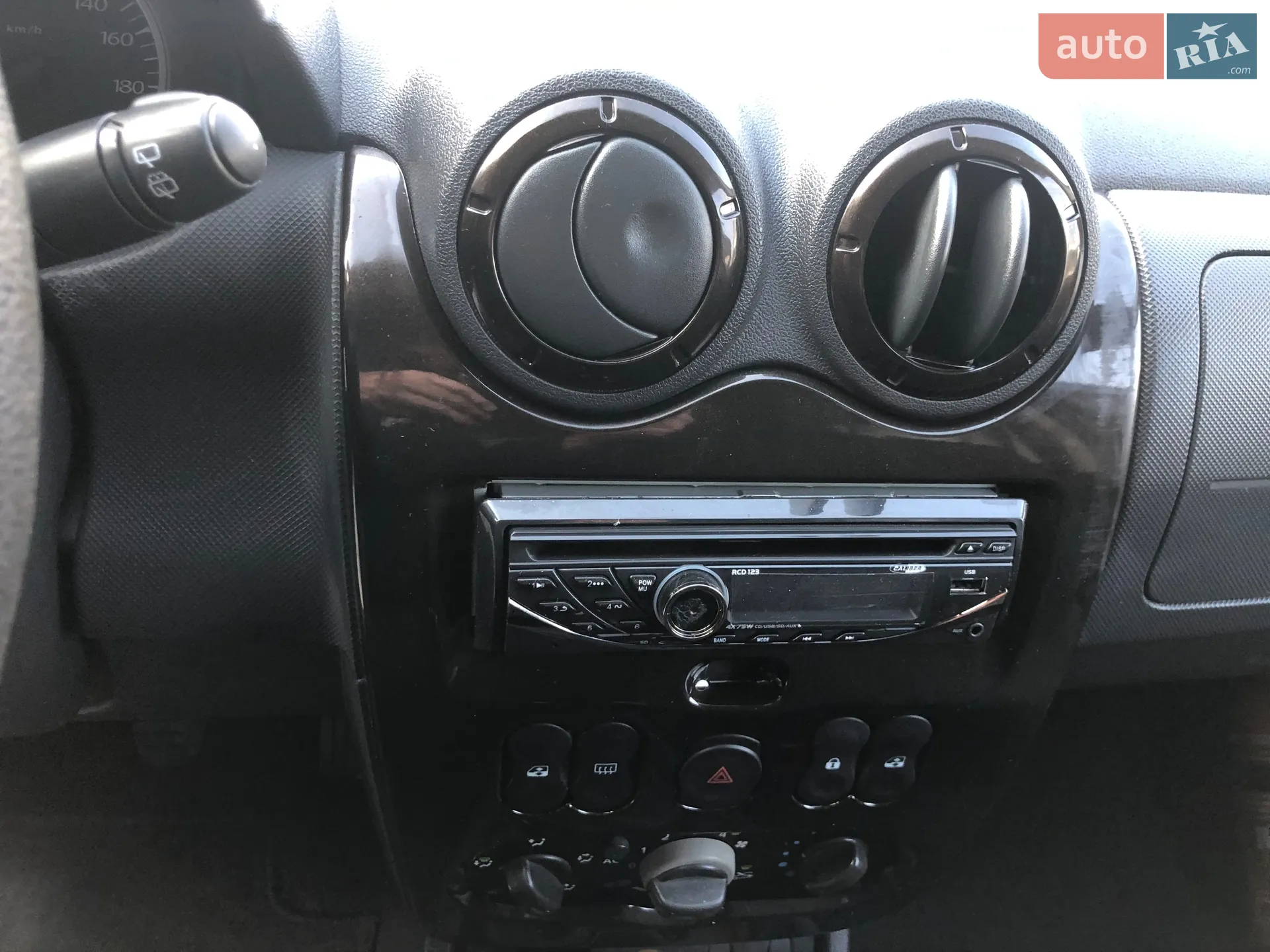 2011 Dacia Duster - мініатюра 6
