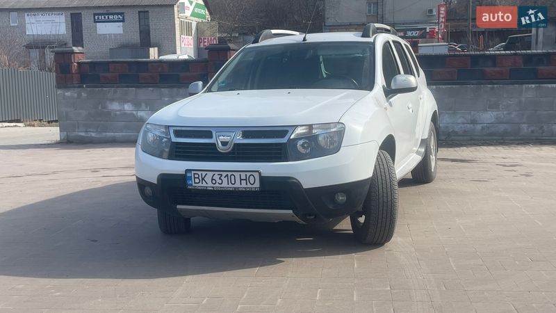 Dacia Duster 2011