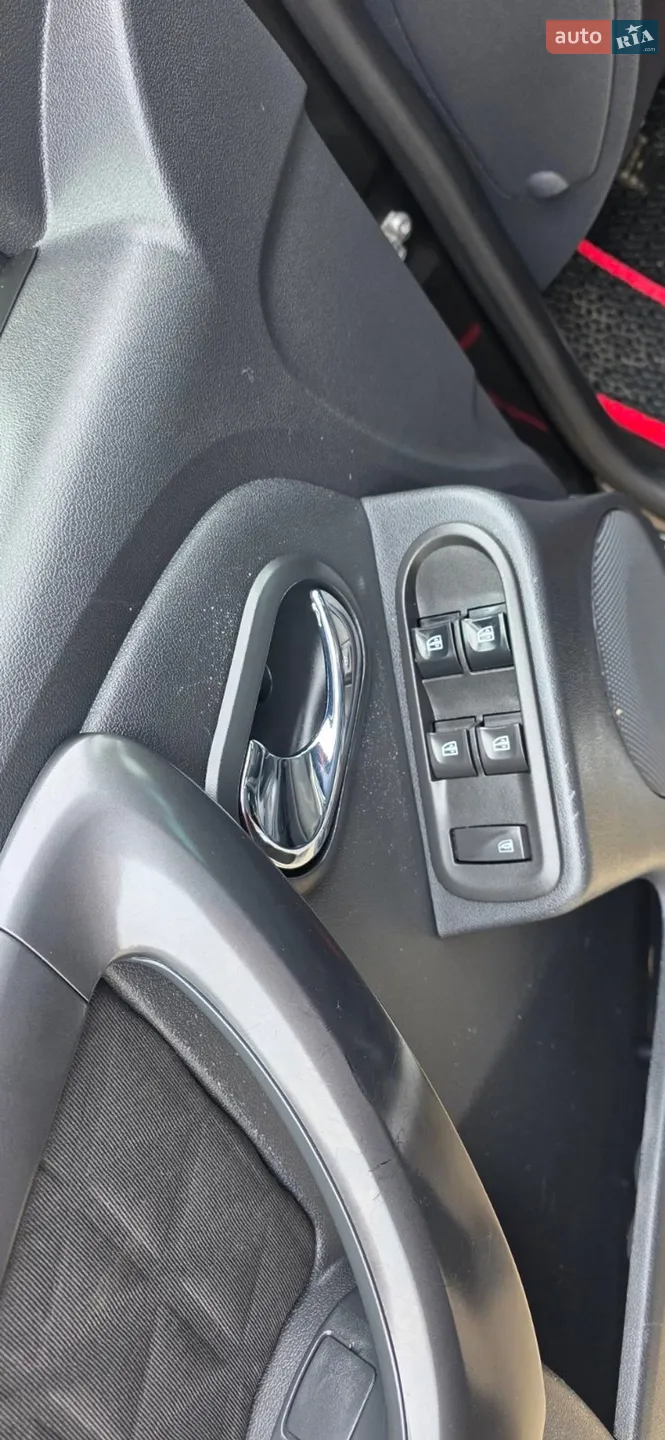 2014 Dacia Duster - мініатюра 15