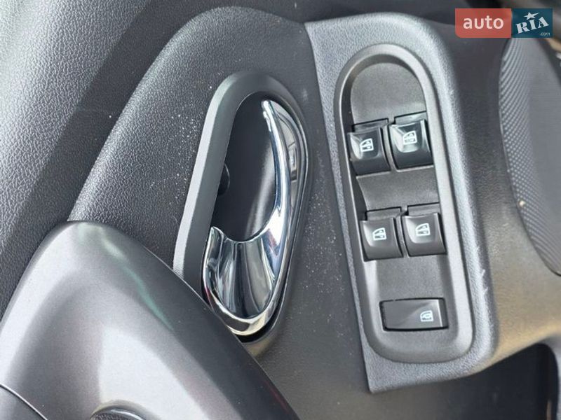 Позашляховик / Кросовер Dacia Duster 2014 в Новоархангельську фото 30 Позашляховик / Кросовер Dacia Duster 2014 в Новоархангельську