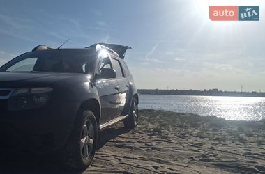 Позашляховик / Кросовер Dacia Duster 2011 в Турці