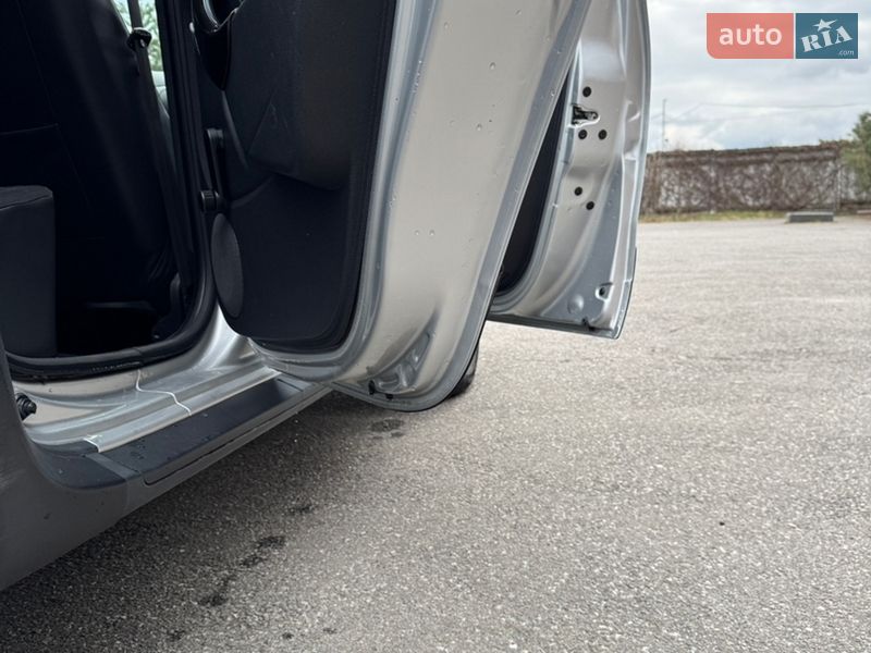 Внедорожник / Кроссовер Dacia Duster 2010 в Гнивани