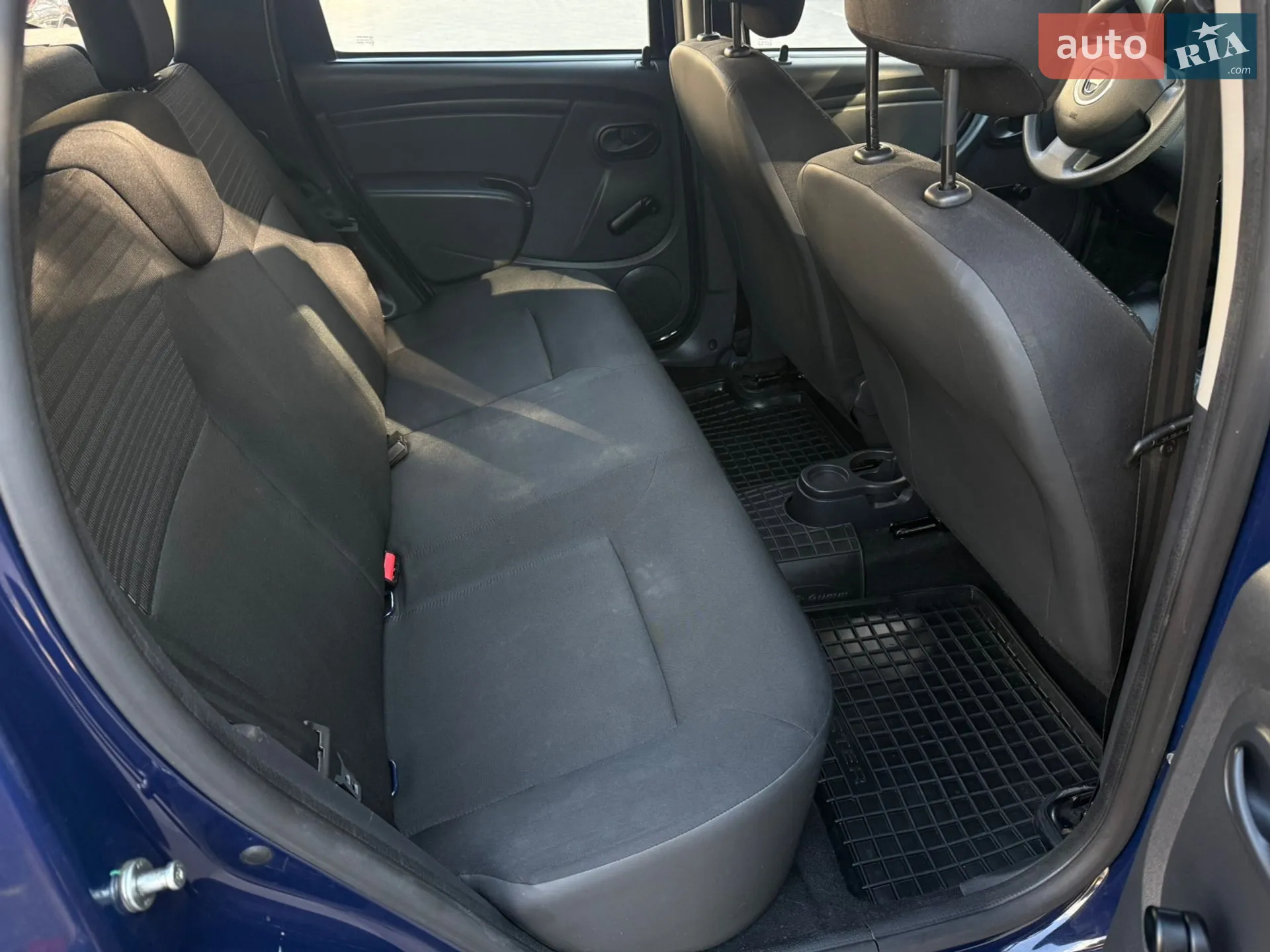 2014 Dacia Duster - мініатюра 31