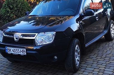 Позашляховик / Кросовер Dacia Duster 2011 в Дубні