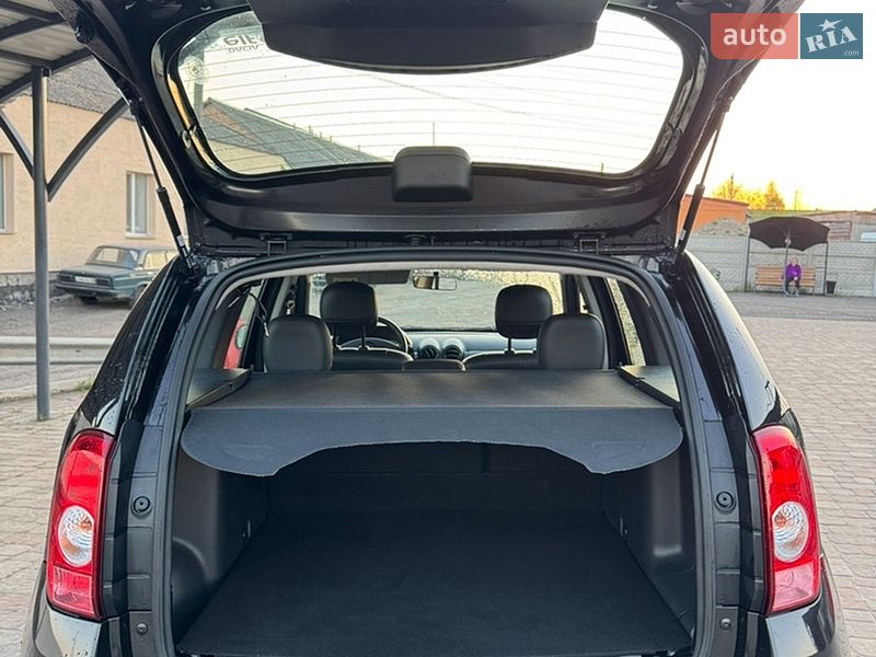 Внедорожник / Кроссовер Dacia Duster 2012 в Великой Багачке