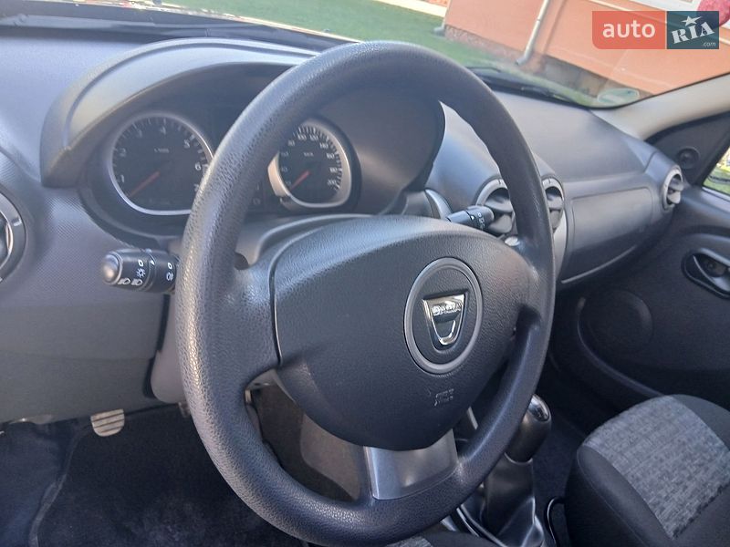 Внедорожник / Кроссовер Dacia Duster 2012 в Чорткове