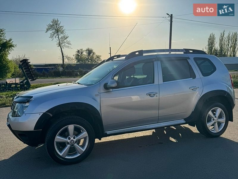 Внедорожник / Кроссовер Dacia Duster 2016 в Новоархангельске