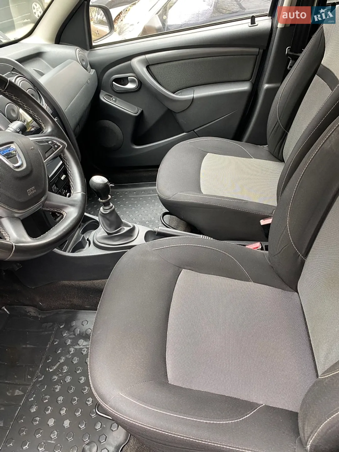 2017 Dacia Duster - мініатюра 8