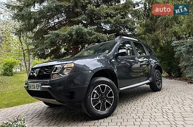 Внедорожник / Кроссовер Dacia Duster 2017 в Львове