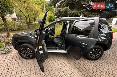 Внедорожник / Кроссовер Dacia Duster 2017 в Львове