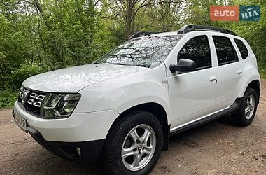 Позашляховик / Кросовер Dacia Duster 2016 в Львові