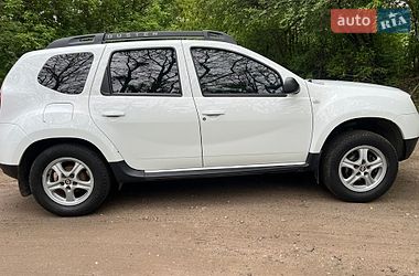 Позашляховик / Кросовер Dacia Duster 2016 в Львові