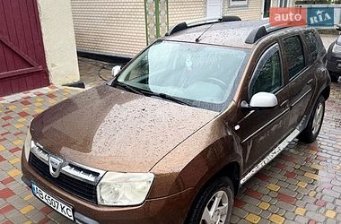 Внедорожник / Кроссовер Dacia Duster 2011 в Шпикове