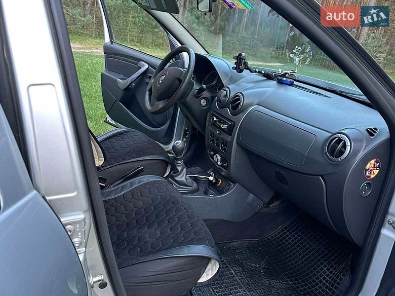 Позашляховик / Кросовер Dacia Duster 2011 в Славуті