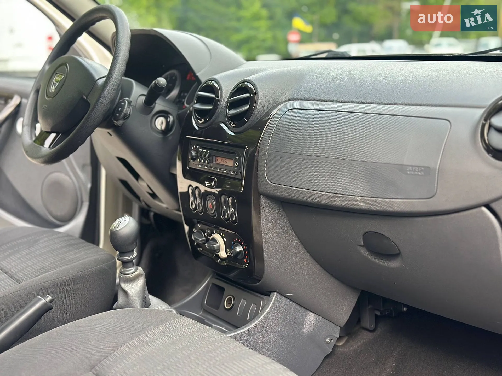 2010 Dacia Duster - мініатюра 12