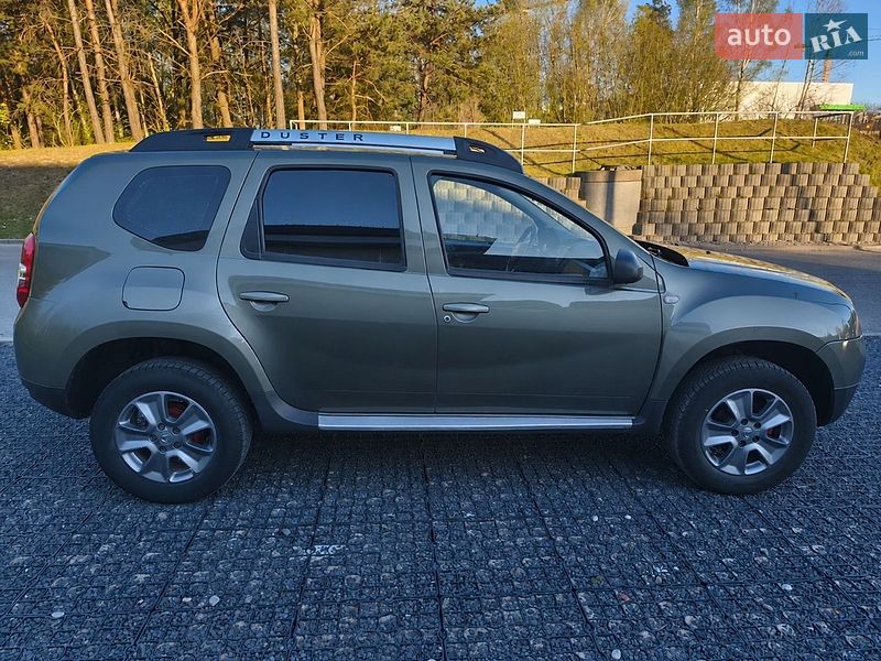Позашляховик / Кросовер Dacia Duster 2015 в Мені