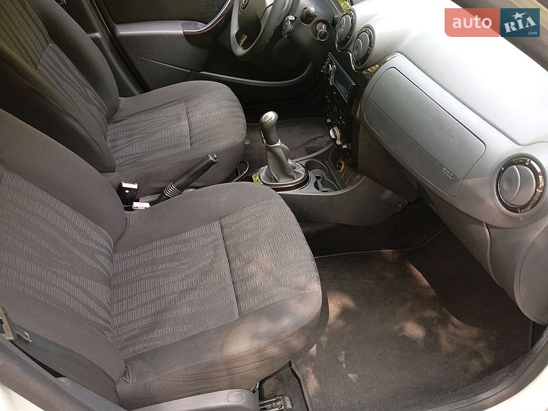 Позашляховик / Кросовер Dacia Duster 2011 в Вінниці