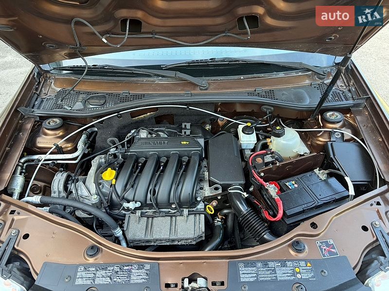 Позашляховик / Кросовер Dacia Duster 2011 в Луцьку