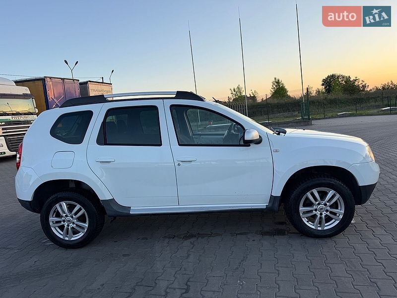 Позашляховик / Кросовер Dacia Duster 2011 в Луцьку