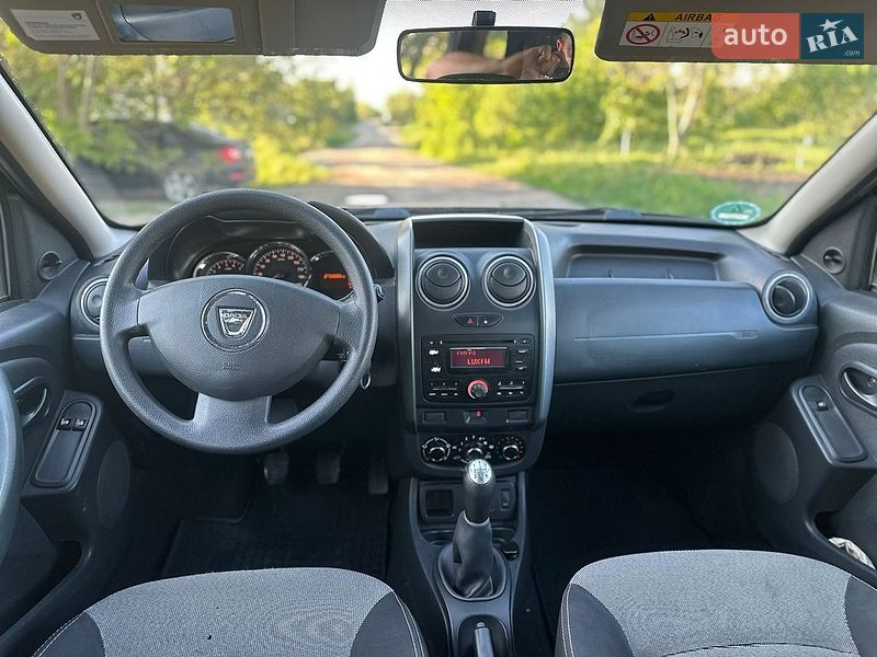 Внедорожник / Кроссовер Dacia Duster 2015 в Турбовом