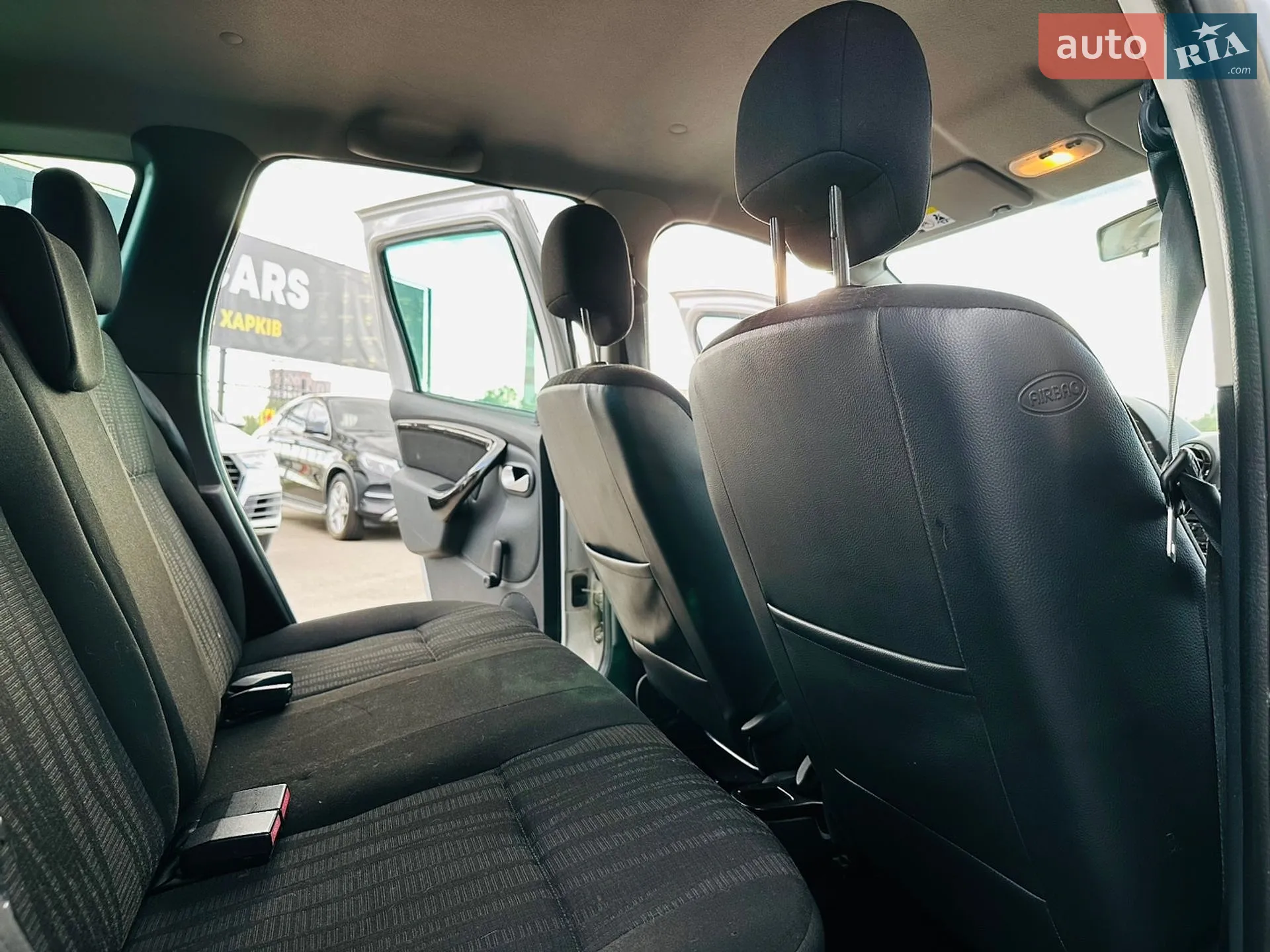 2011 Dacia Duster - мініатюра 18