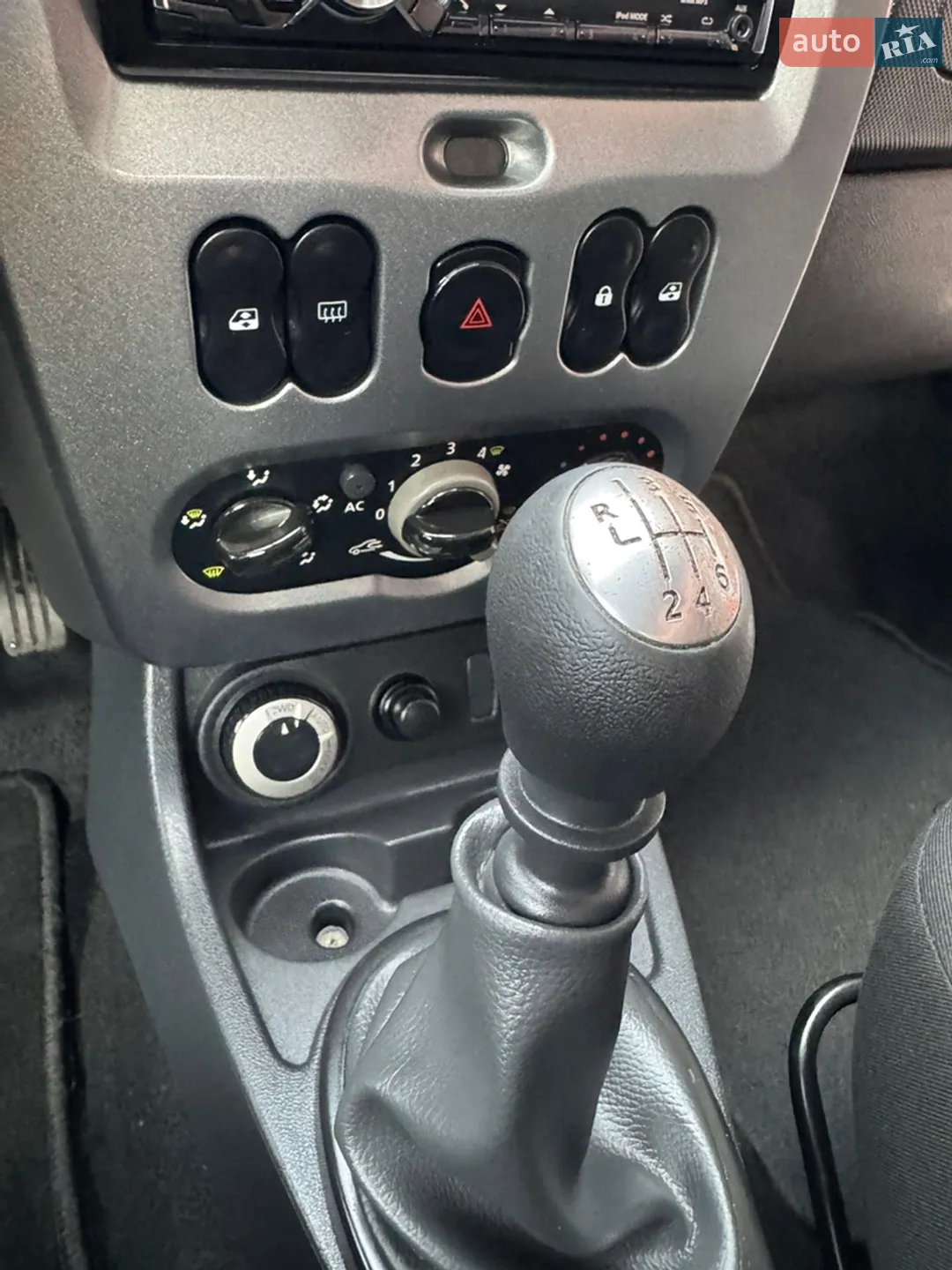 2011 Dacia Duster - мініатюра 31