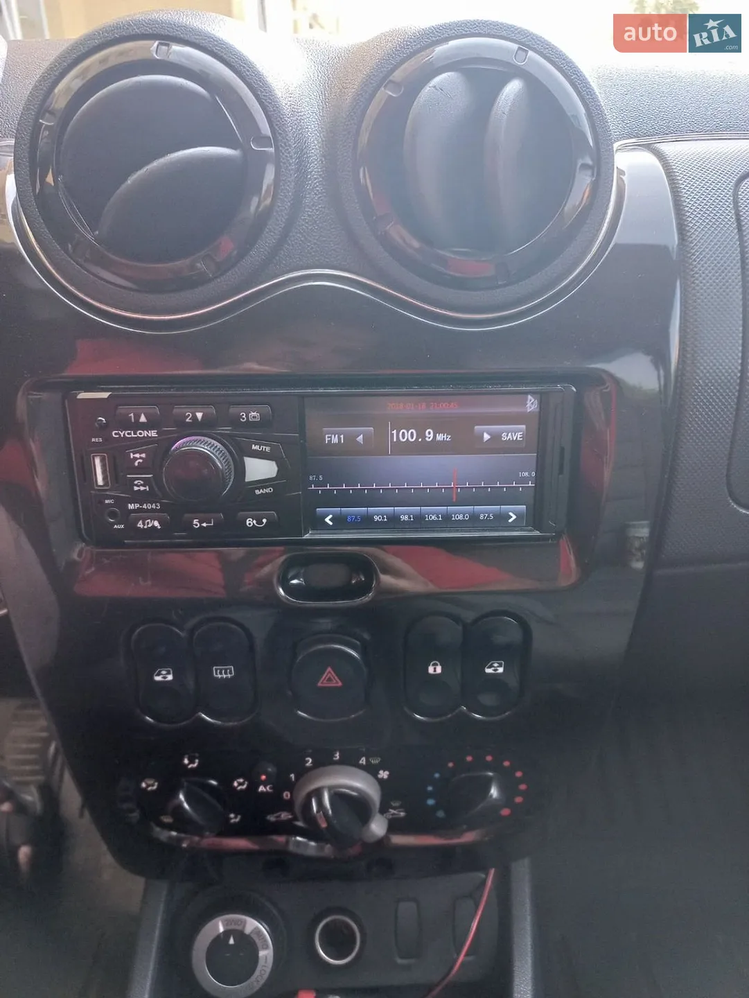 2012 Dacia Duster - мініатюра 16