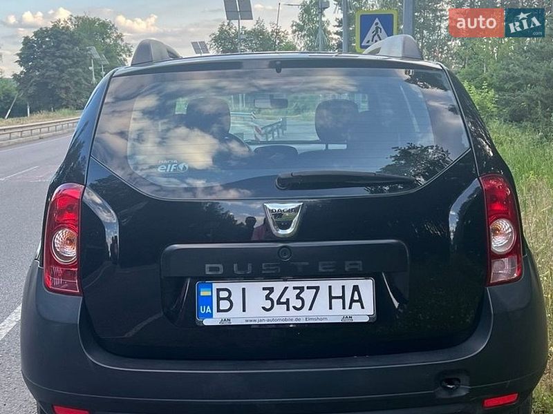 Позашляховик / Кросовер Dacia Duster 2011 в Полтаві