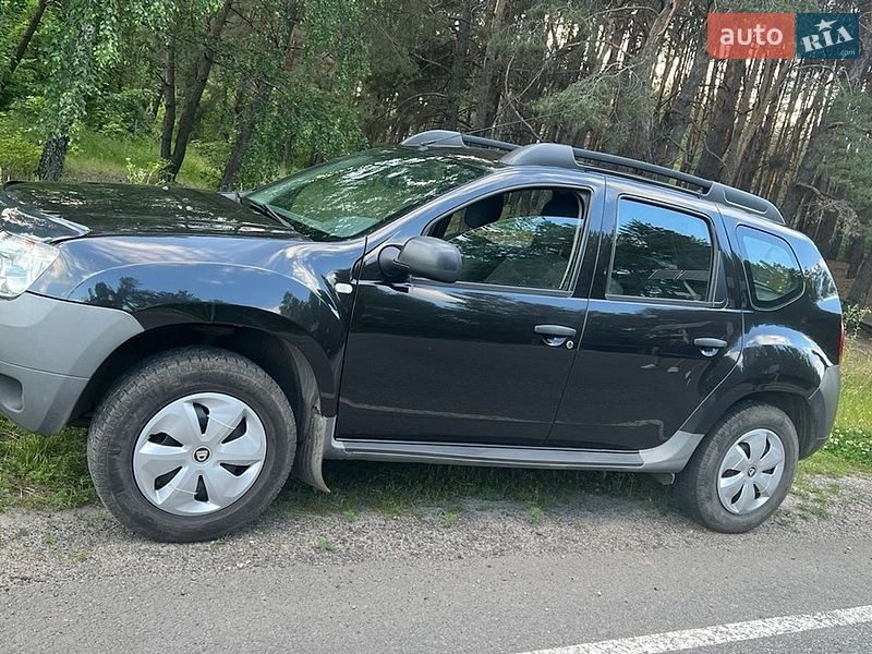 Позашляховик / Кросовер Dacia Duster 2011 в Полтаві