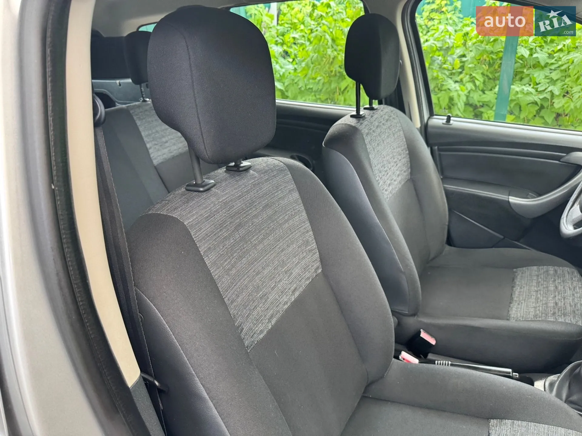 2013 Dacia Duster - мініатюра 38