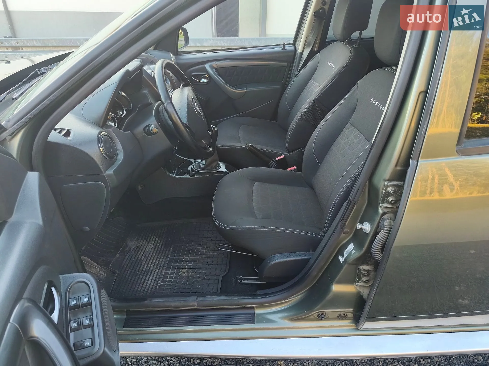 2015 Dacia Duster - мініатюра 9