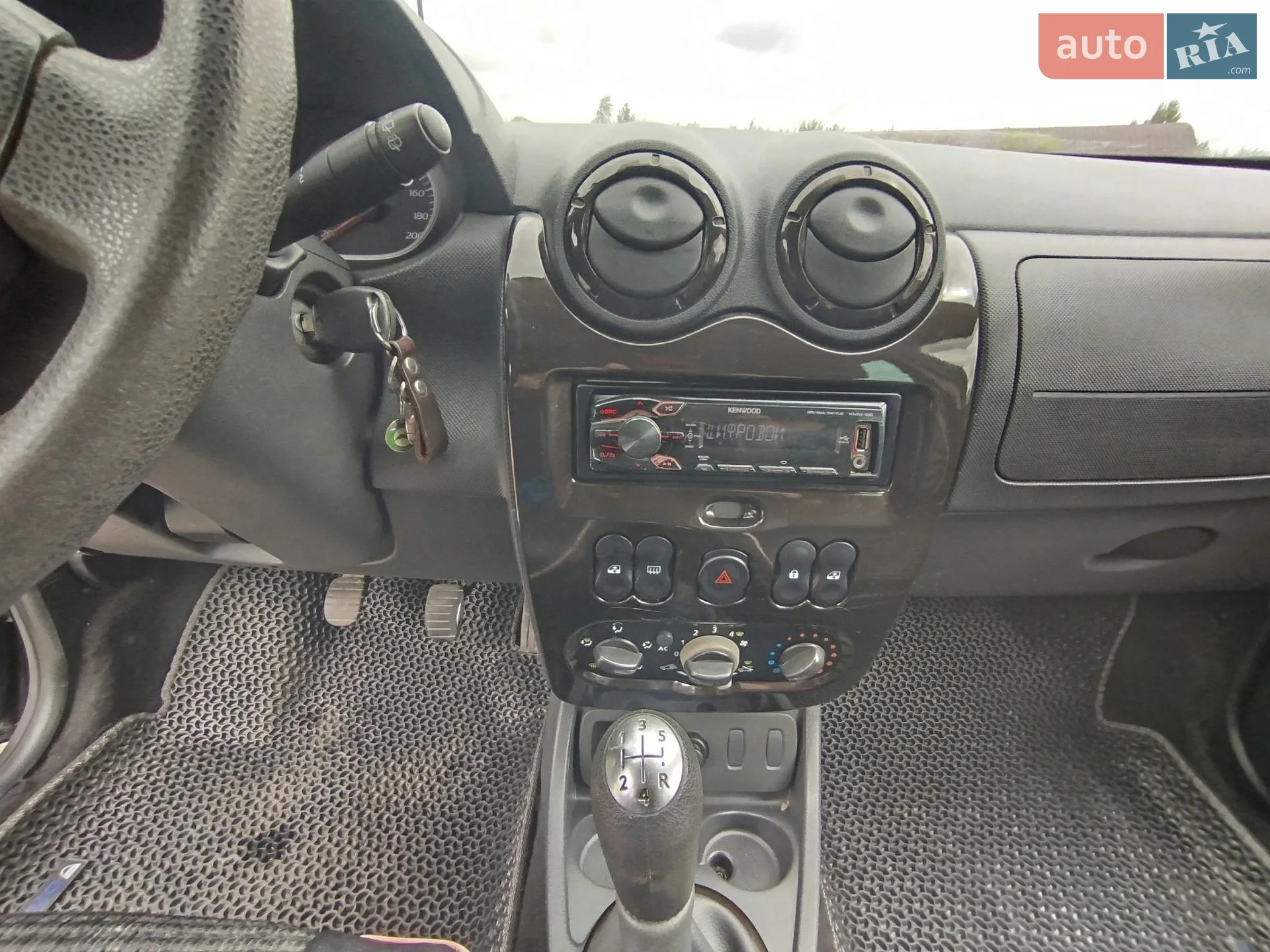 2011 Dacia Duster - мініатюра 6
