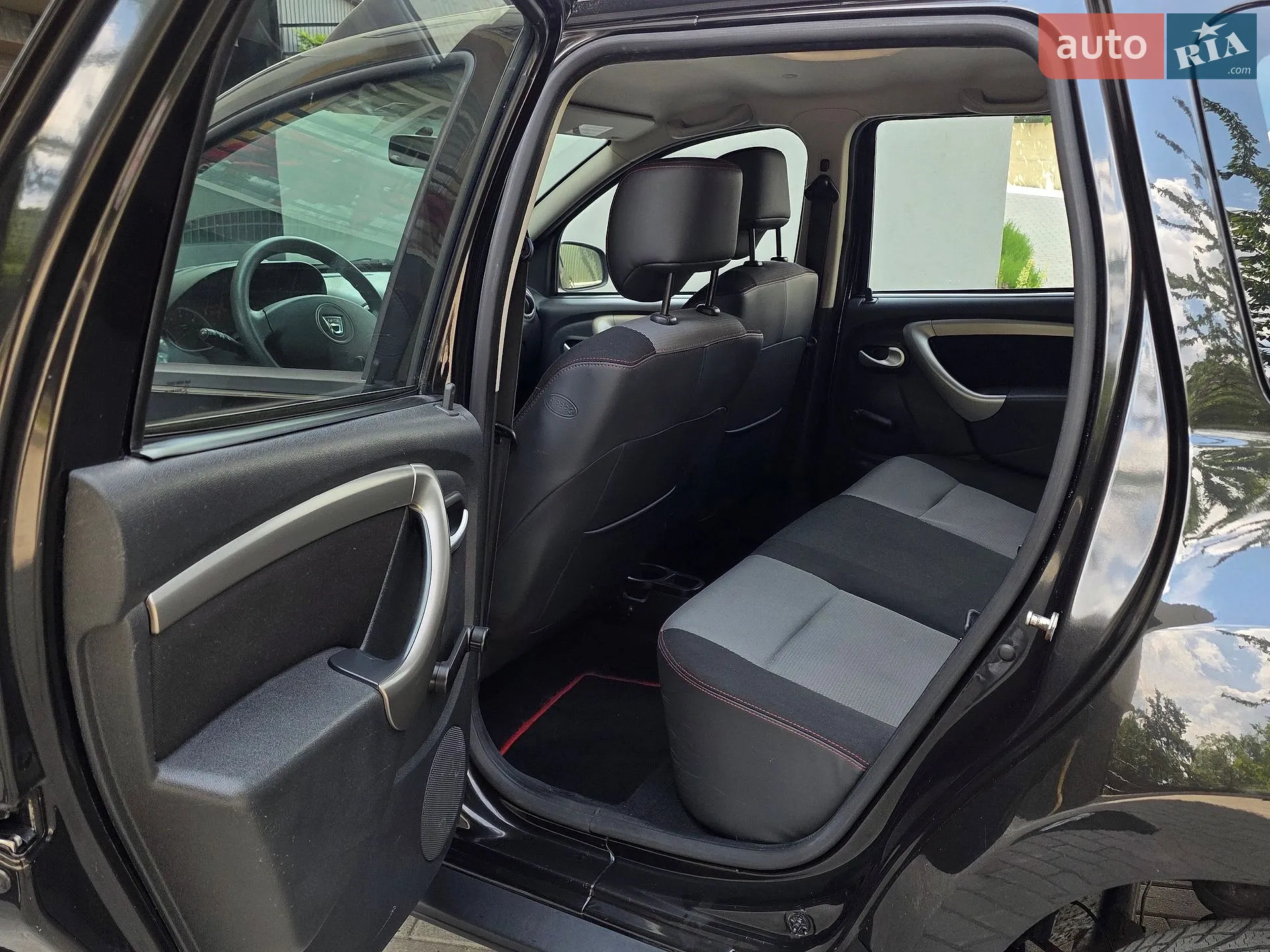 2014 Dacia Duster - мініатюра 28