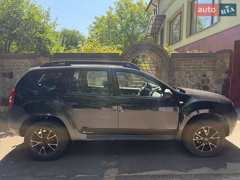 Позашляховик / Кросовер Dacia Duster 2014 в Житомирі