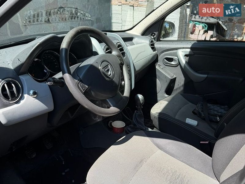 Позашляховик / Кросовер Dacia Duster 2014 в Житомирі