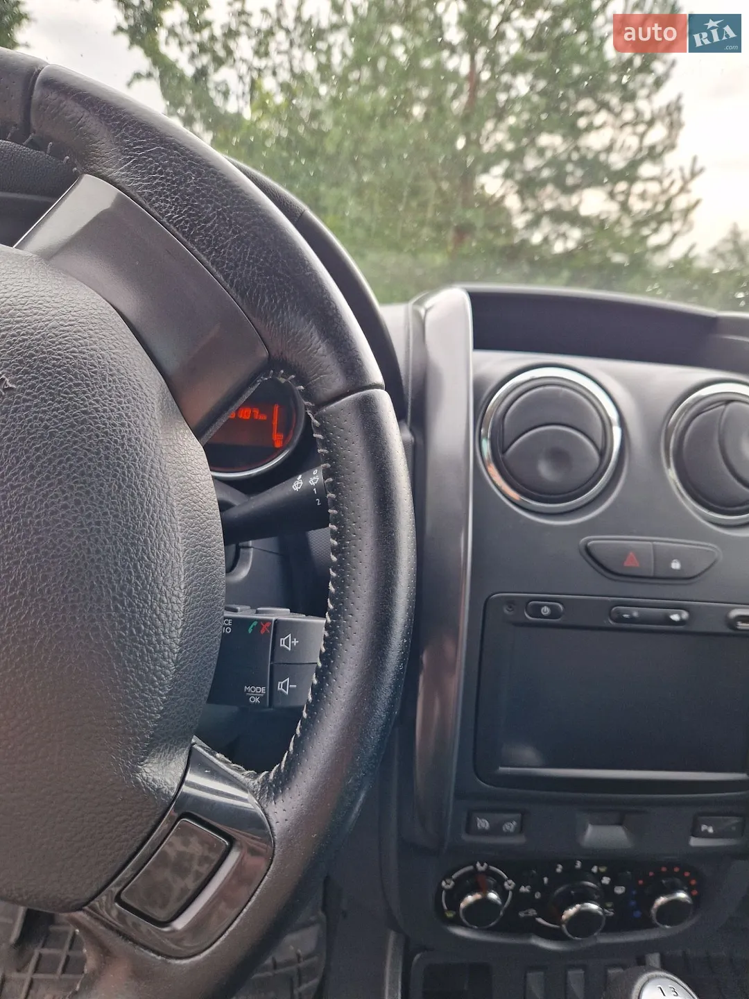 2014 Dacia Duster - мініатюра 16